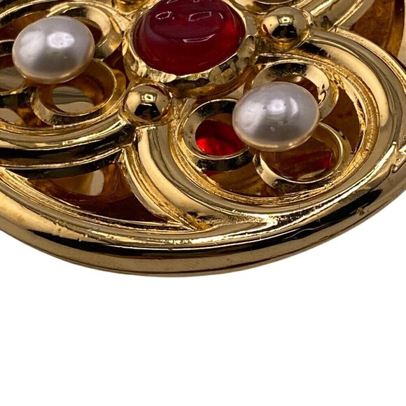 CHANEL Red Brooch - Picture 9 of 13